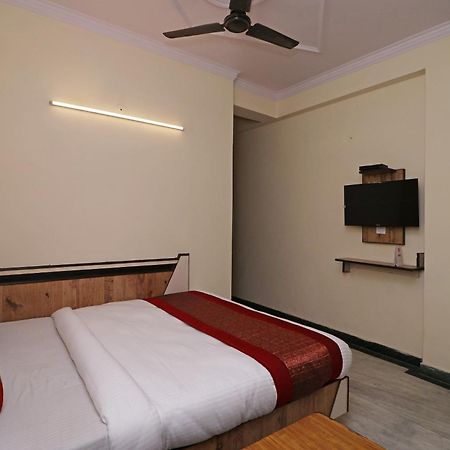Oyo Hotel Silver Shine Near Gurudwara Shri Bangla Sahib Yeni Delhi Dış mekan fotoğraf